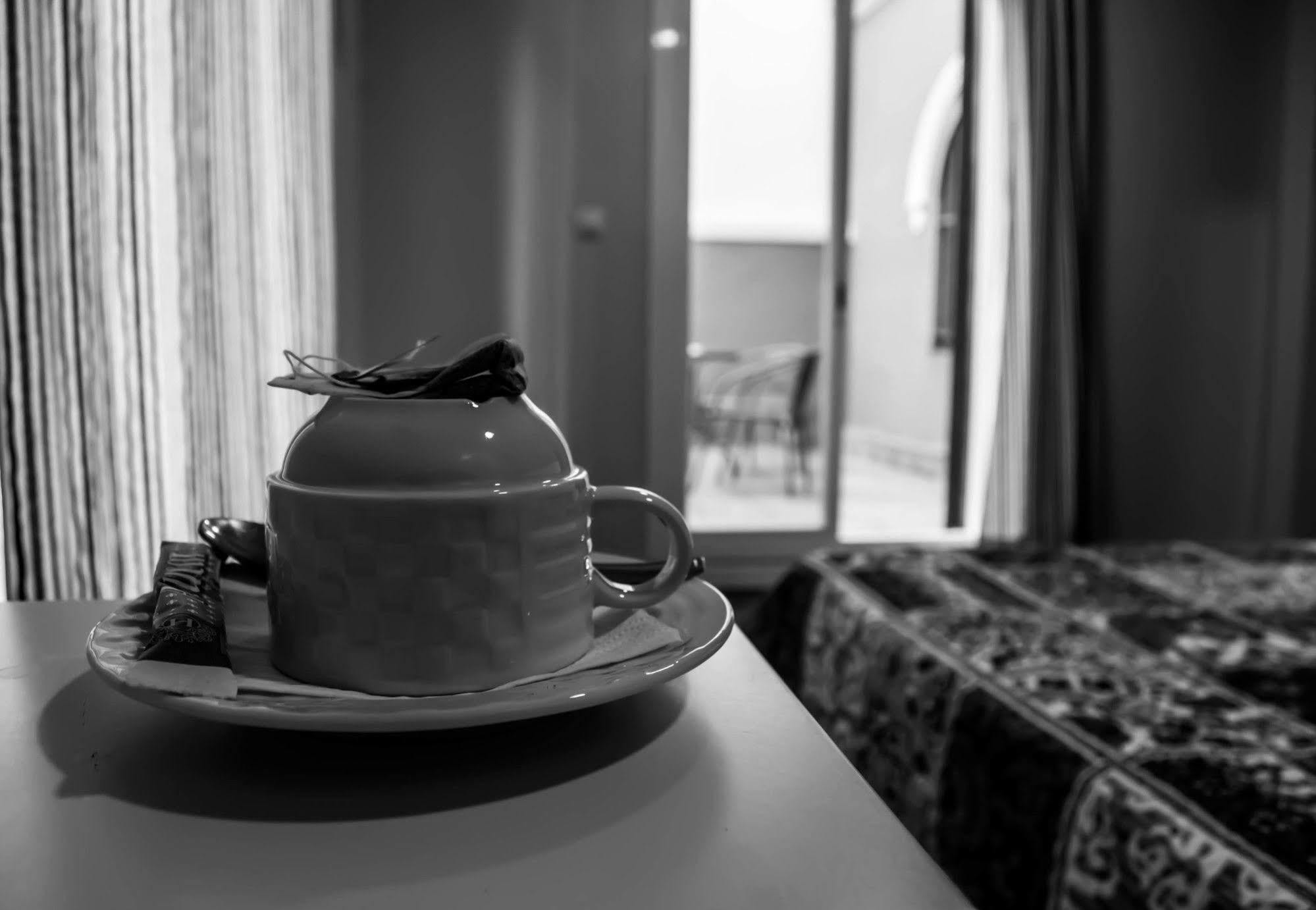 Hostal San Vicente II Siviglia Esterno foto