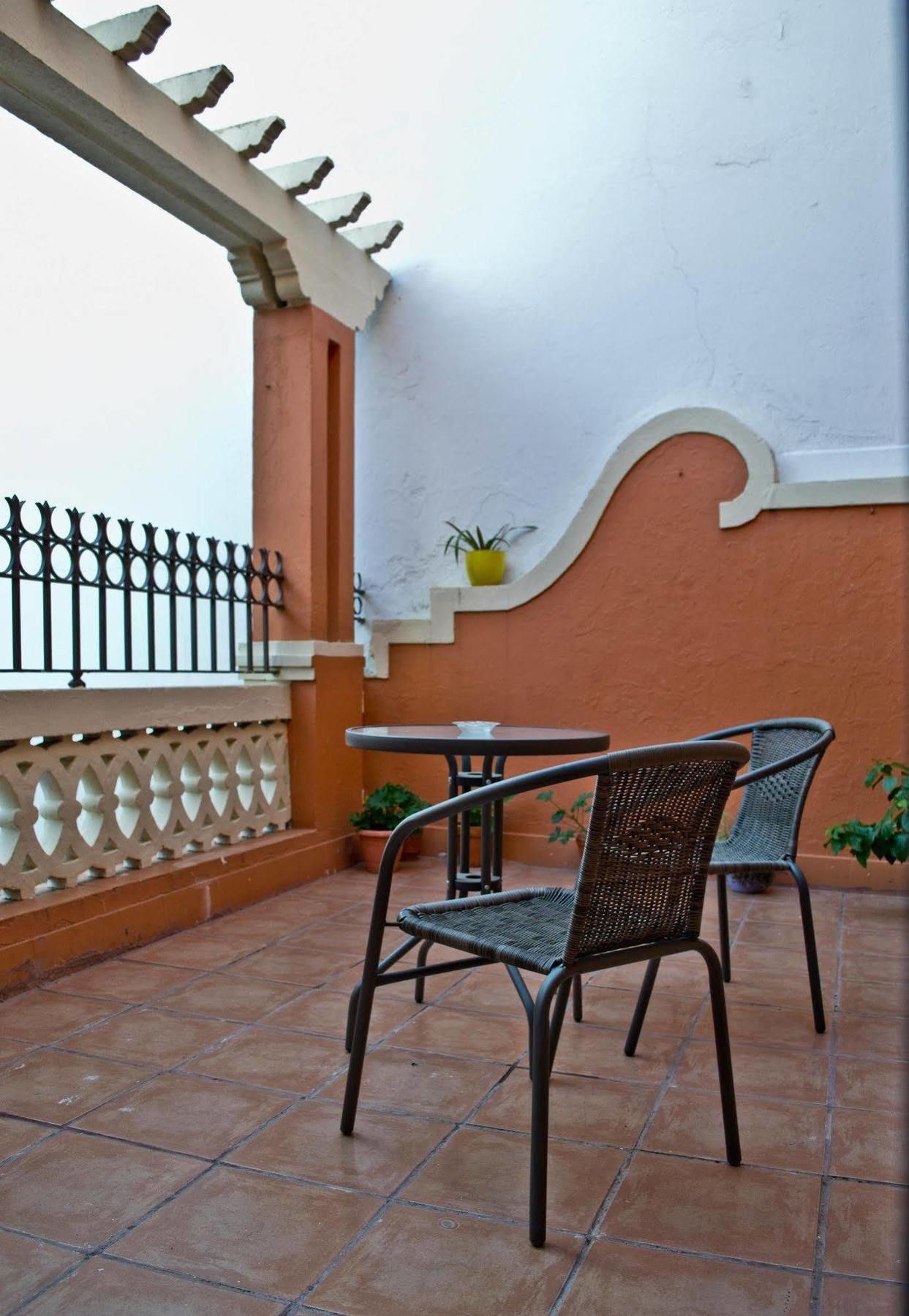 Hostal San Vicente II Siviglia Esterno foto