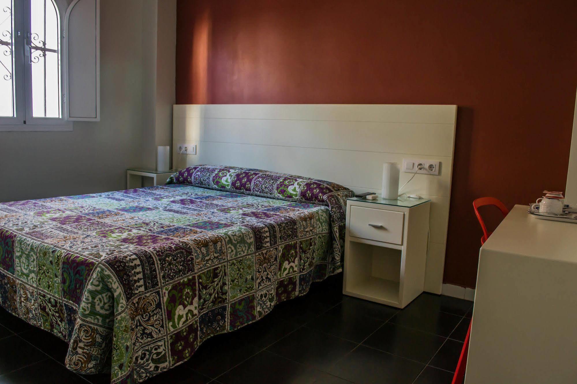 Hostal San Vicente II Siviglia Esterno foto