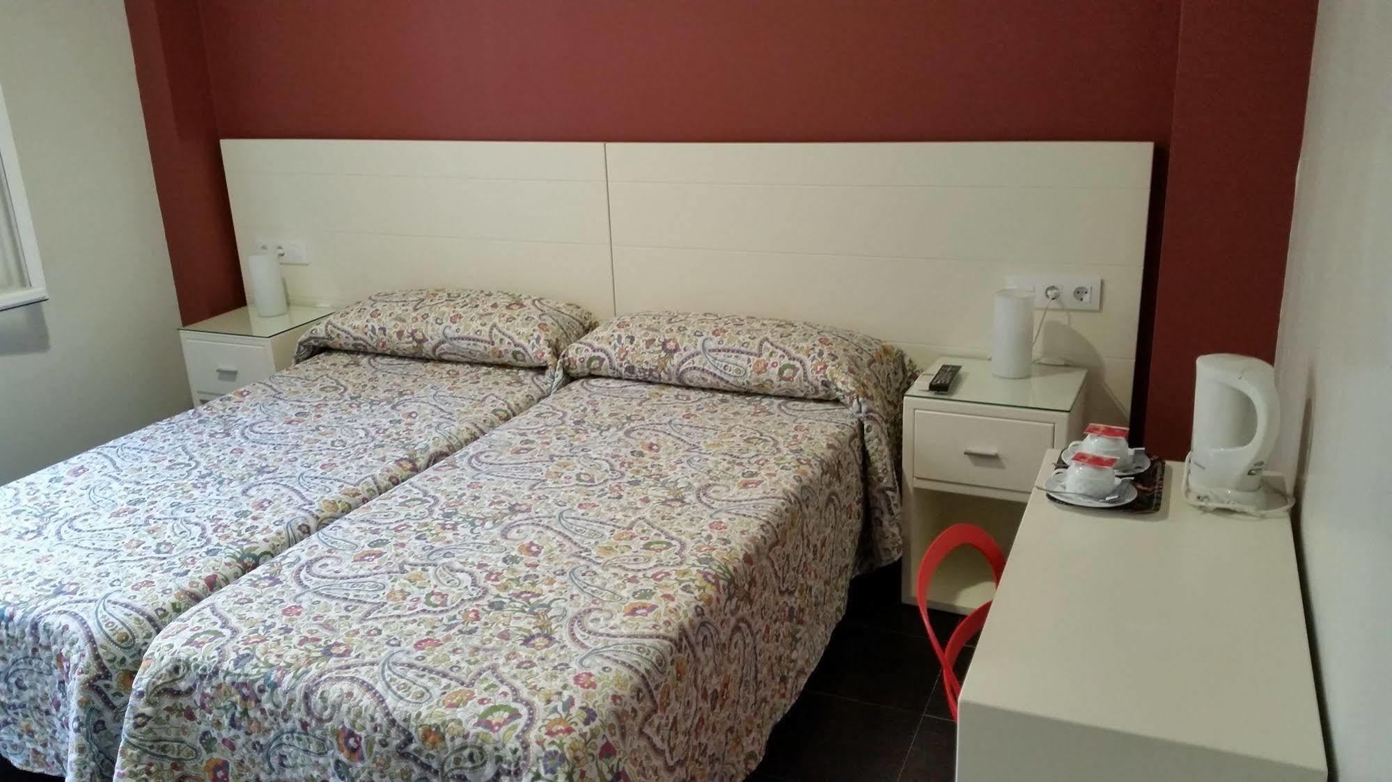 Hostal San Vicente II Siviglia Esterno foto
